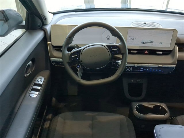 2024 Hyundai IONIQ 5 SE Standard Range